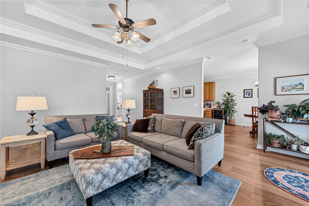 2074 N Hartford Drive