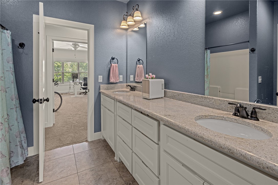 7009 W Inglewood Drive