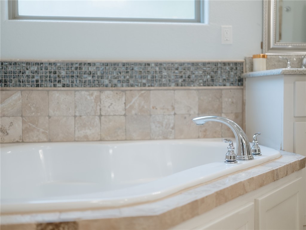 7009 W Inglewood Drive