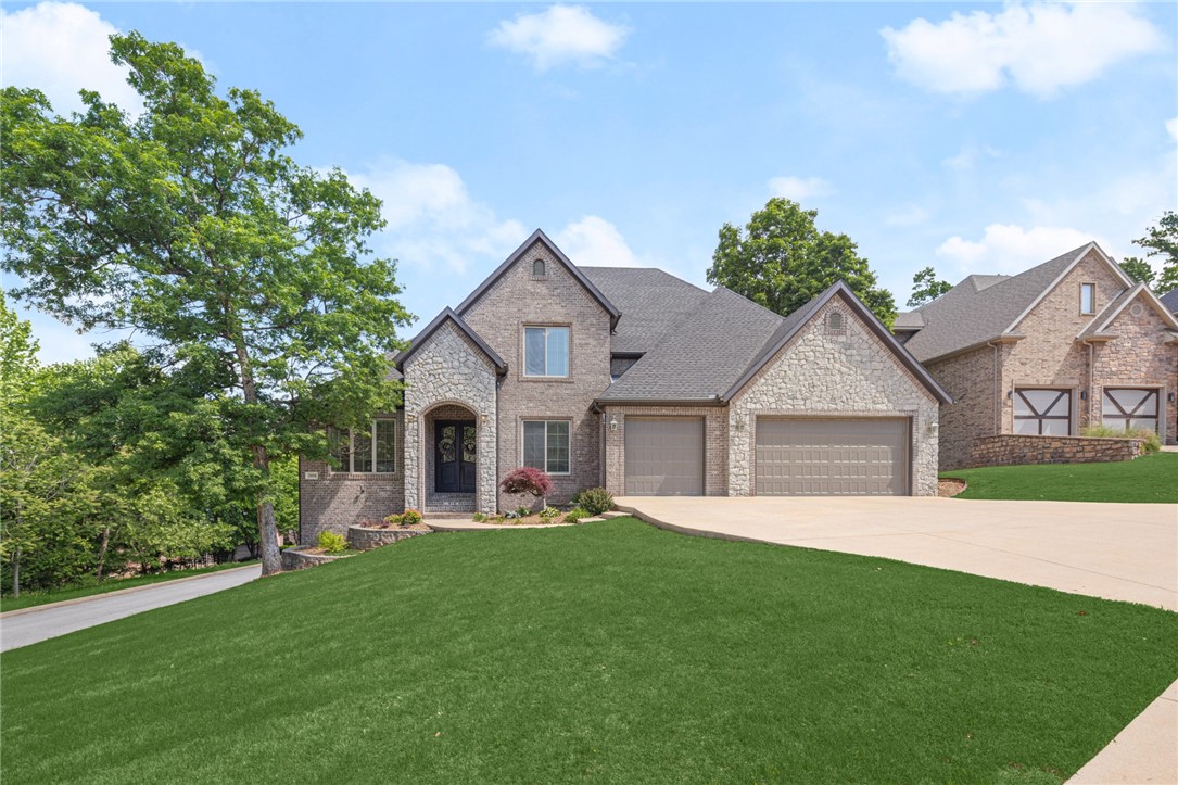 7009 W Inglewood Drive