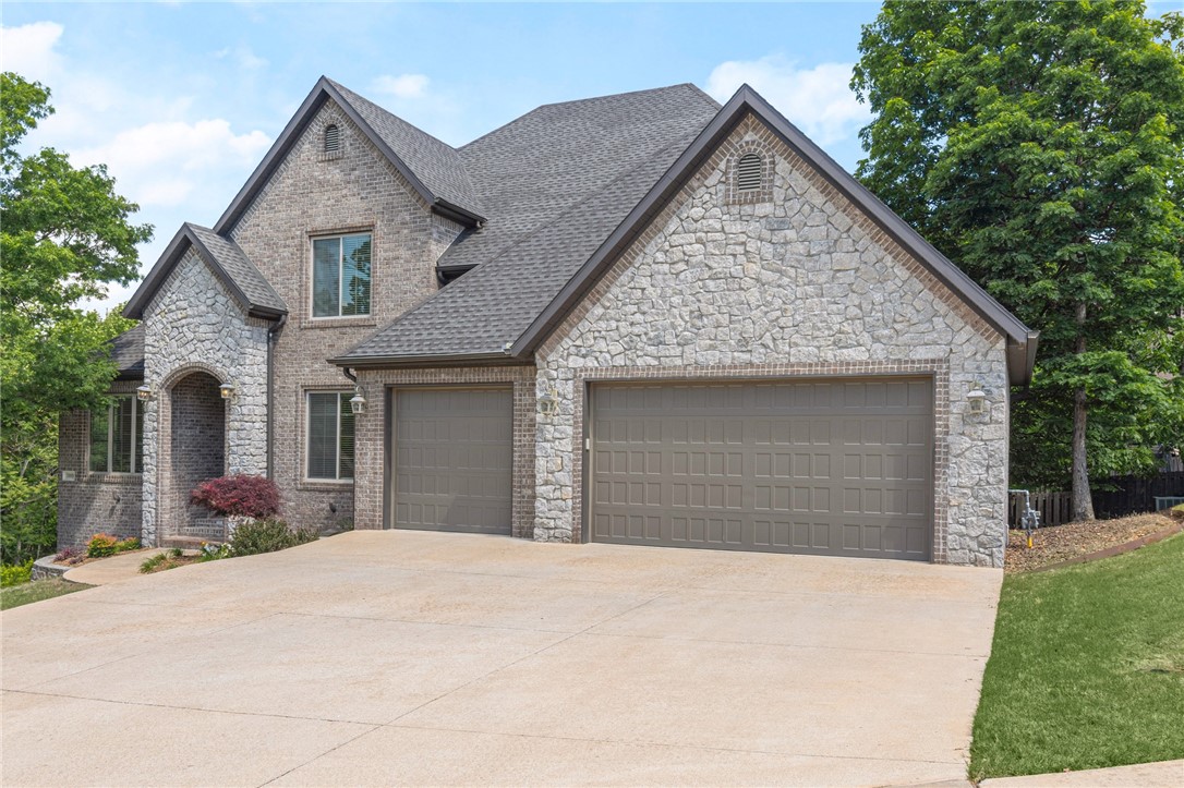 7009 W Inglewood Drive