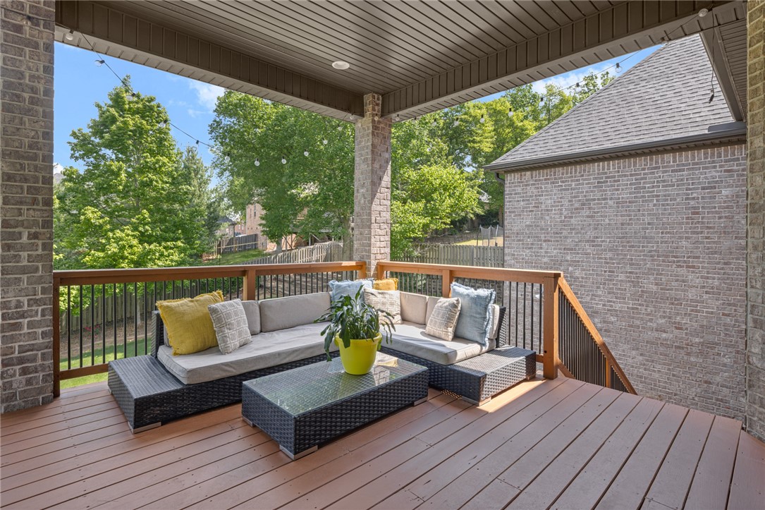 7009 W Inglewood Drive