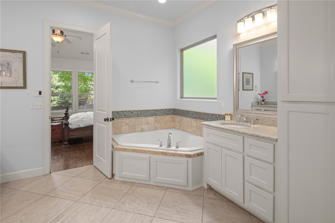 7009 W Inglewood Drive