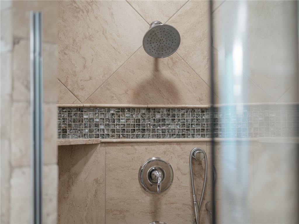 7009 W Inglewood Drive