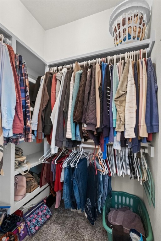 8200 Titleist Circle