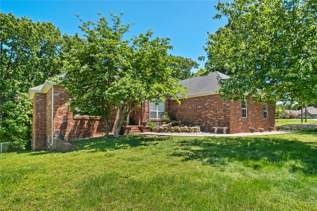 8200 Titleist Circle