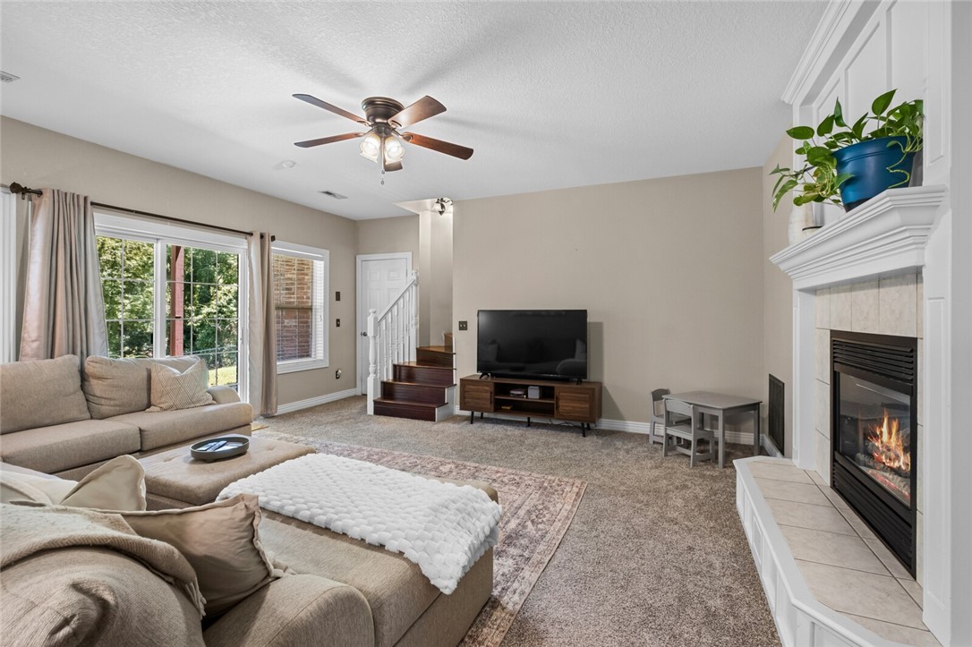 8200 Titleist Circle