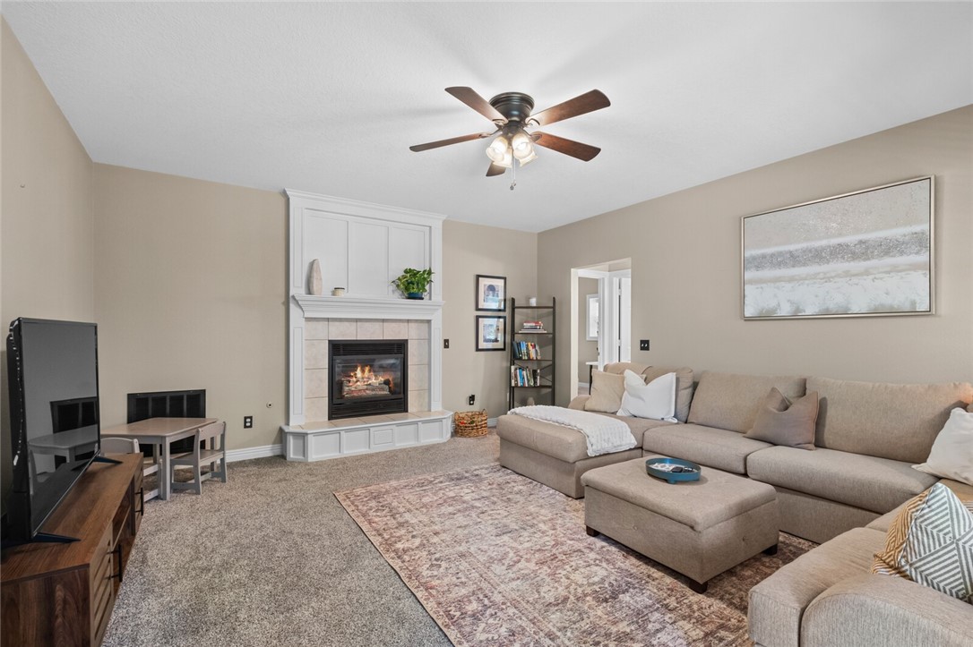 8200 Titleist Circle