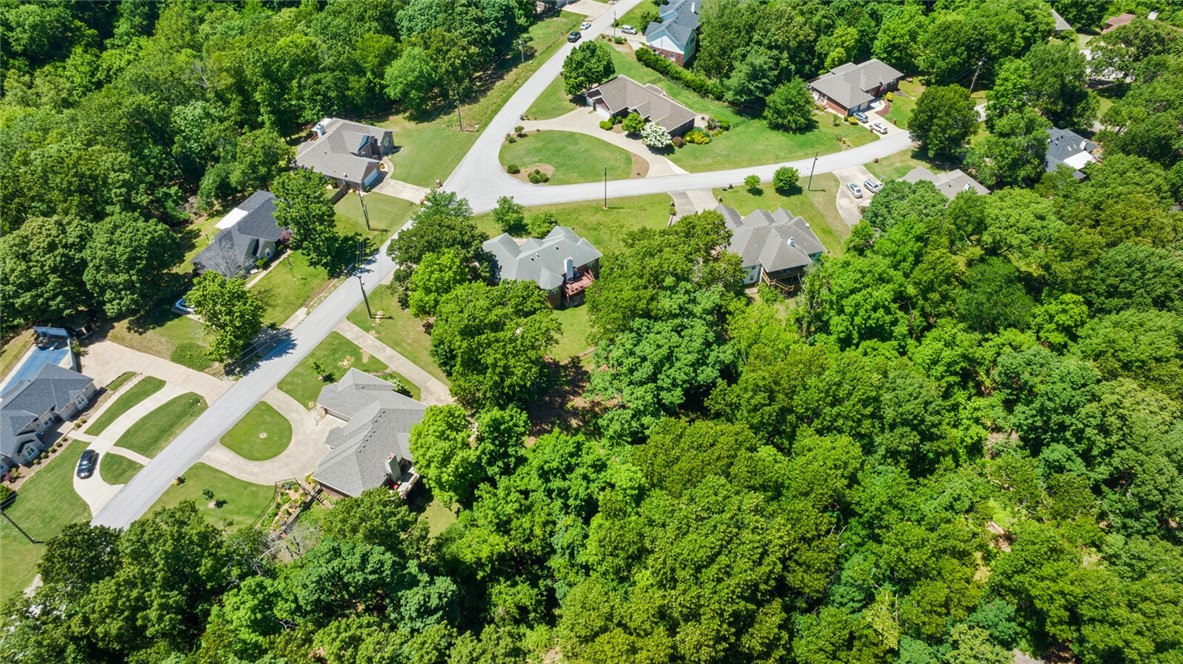 8200 Titleist Circle