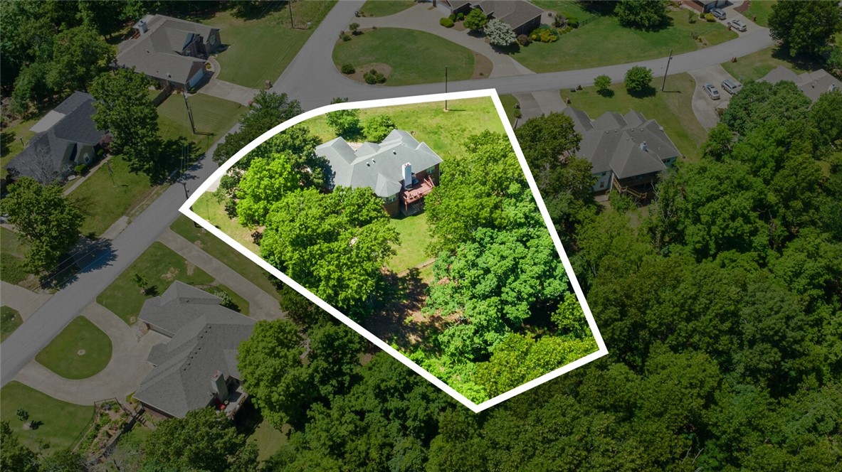 8200 Titleist Circle