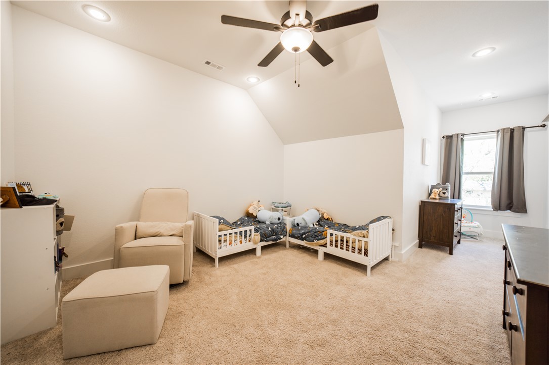 2195 Woodlark Lane