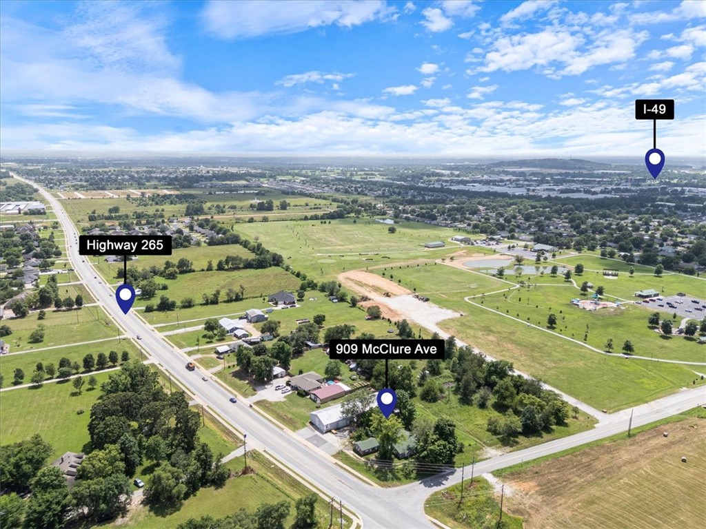909 McClure Avenue