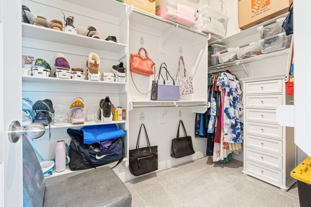 3820 W Violet Street