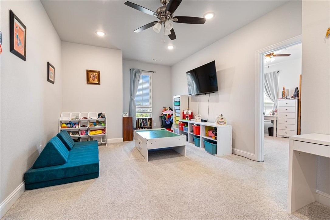 3820 W Violet Street