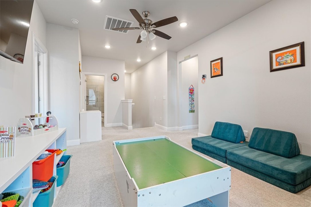 3820 W Violet Street