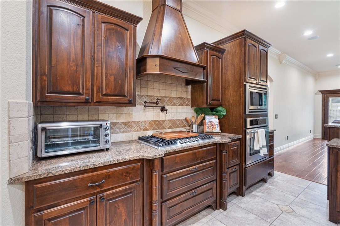 2439 Pierre Crossing