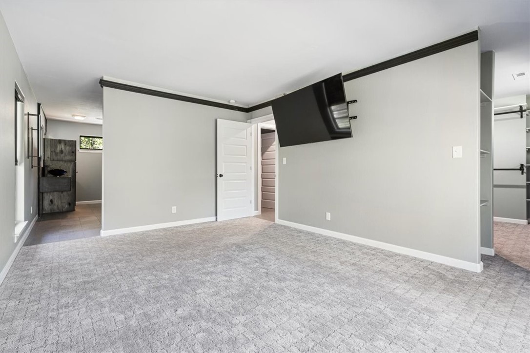 23513 Lakeview Terrace