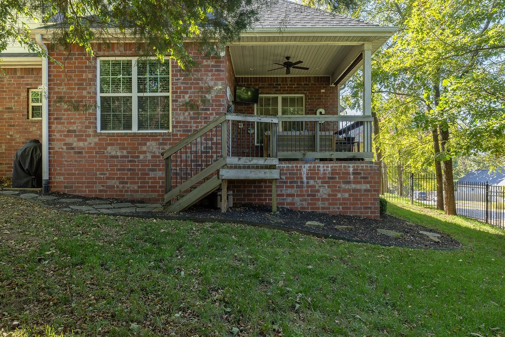 2852 E Stone Mountain Drive