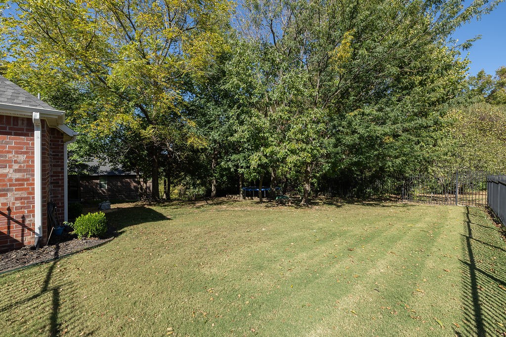 2852 E Stone Mountain Drive