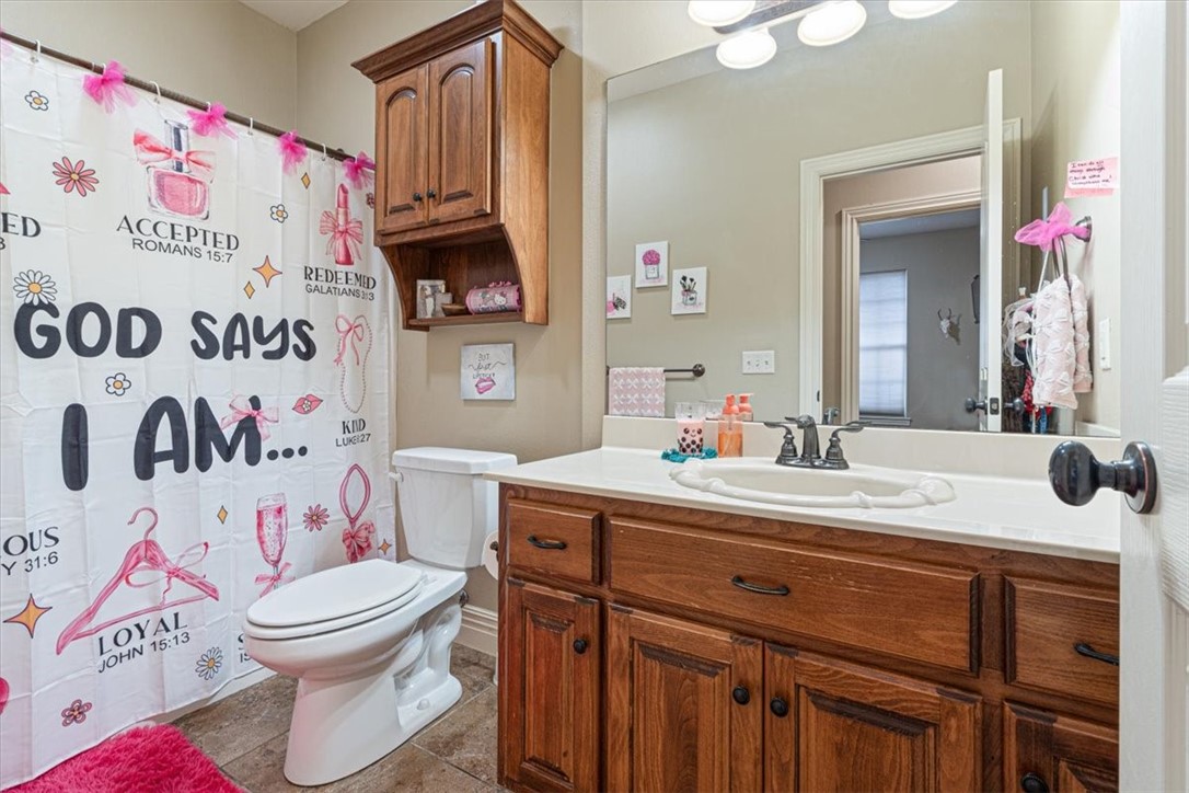 1819 S Cherry Hills Drive