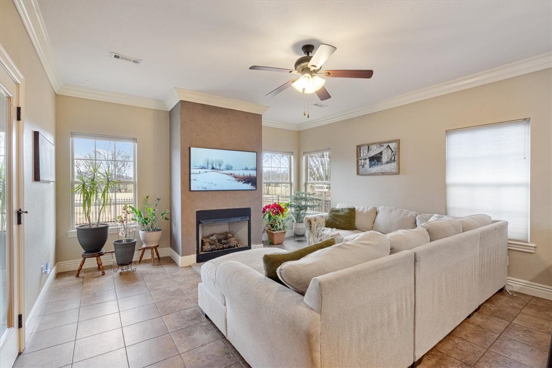 1819 S Cherry Hills Drive