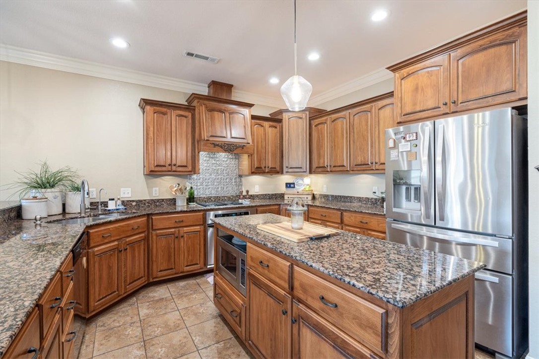 1819 S Cherry Hills Drive