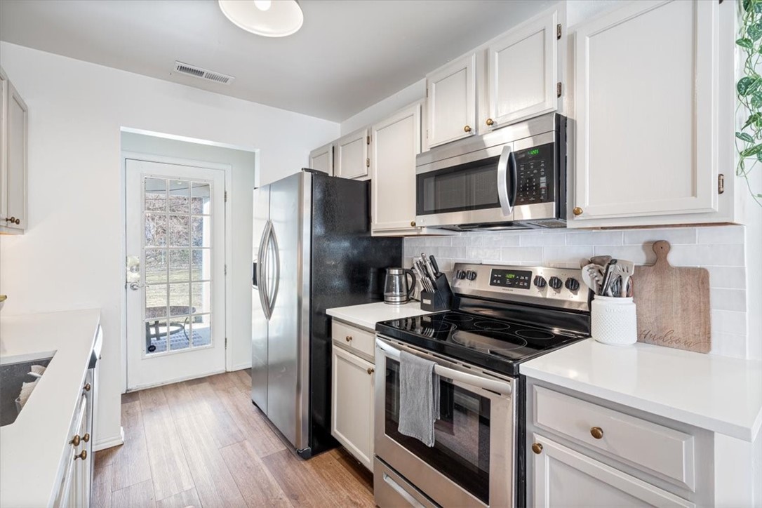 571 E Evergreen Lane