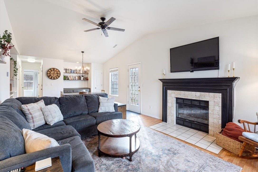 571 E Evergreen Lane