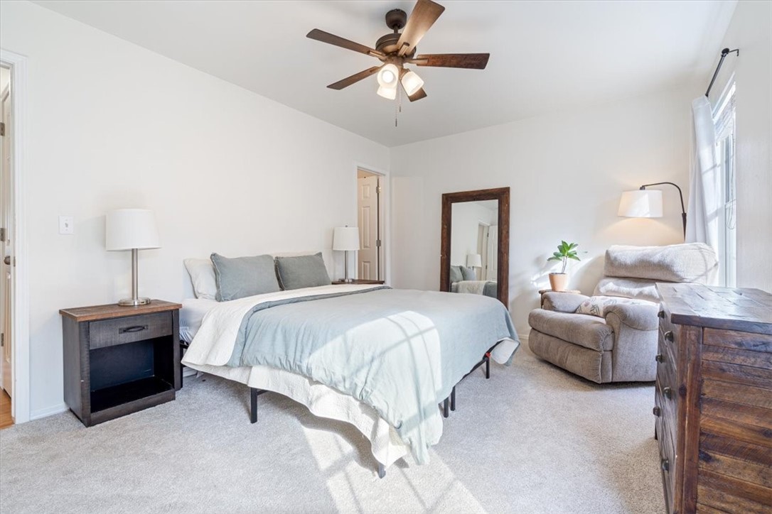 571 E Evergreen Lane