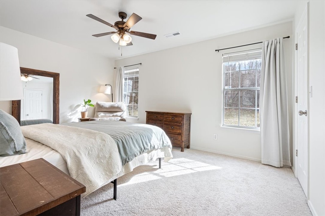 571 E Evergreen Lane