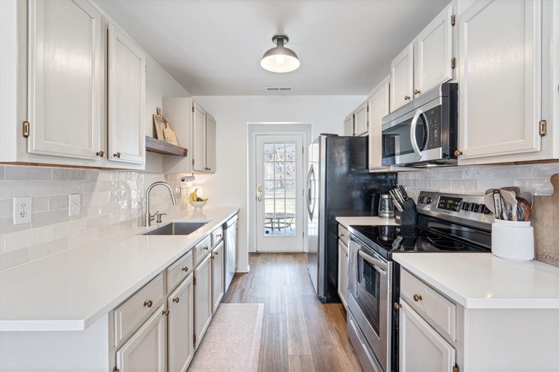 571 E Evergreen Lane