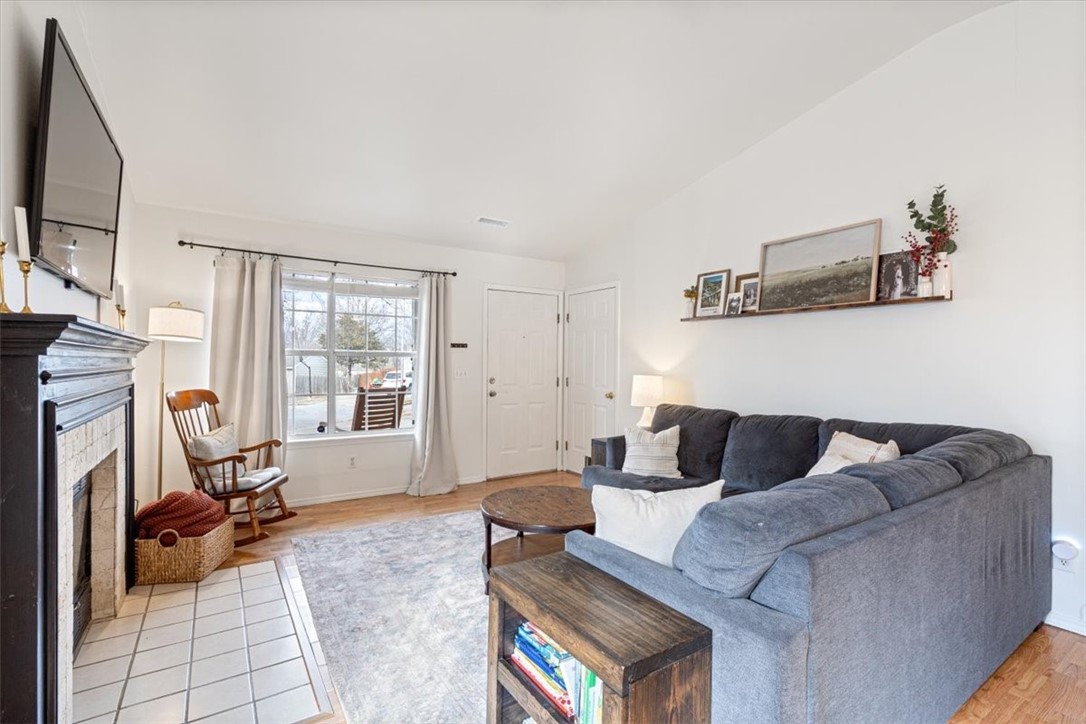 571 E Evergreen Lane