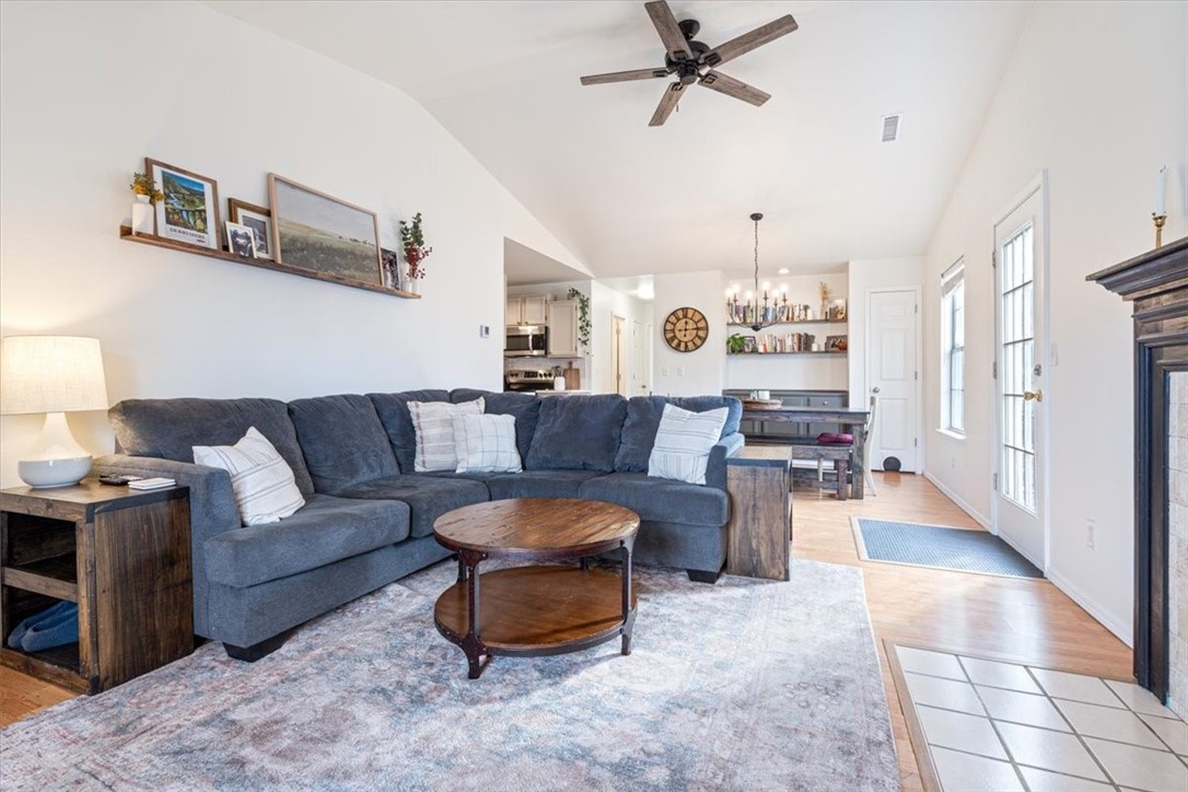 571 E Evergreen Lane