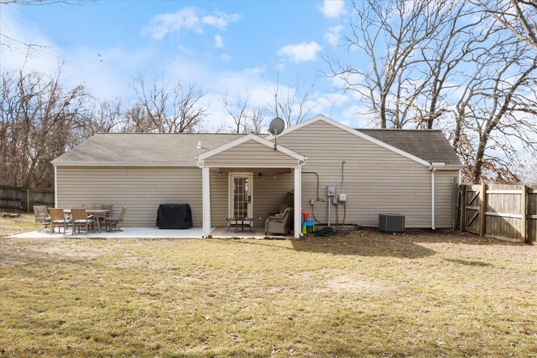 571 E Evergreen Lane