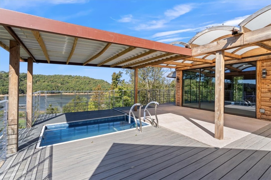 23513 Lakeview Terrace