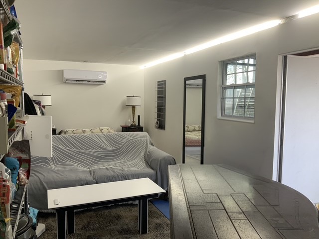 23505 Lakeview Terrace