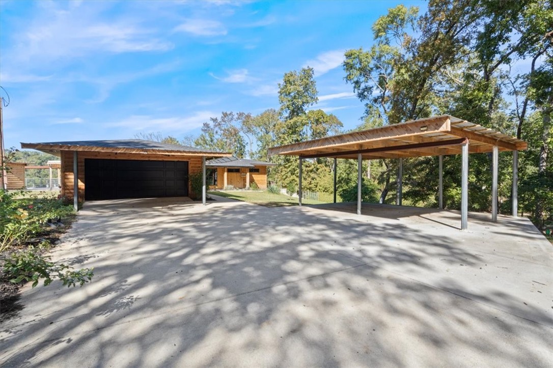 23513 Lakeview Terrace