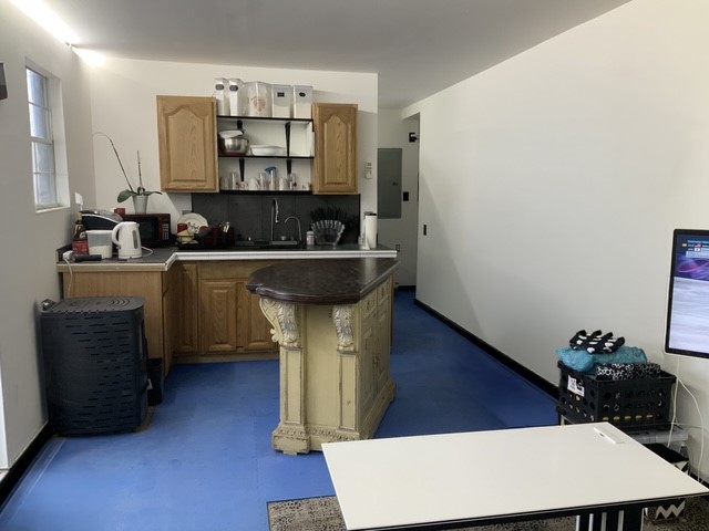 23513 Lakeview Terrace