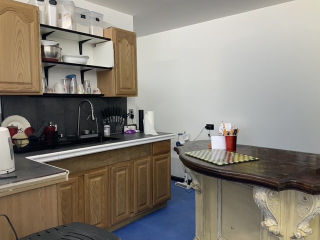 23513 Lakeview Terrace