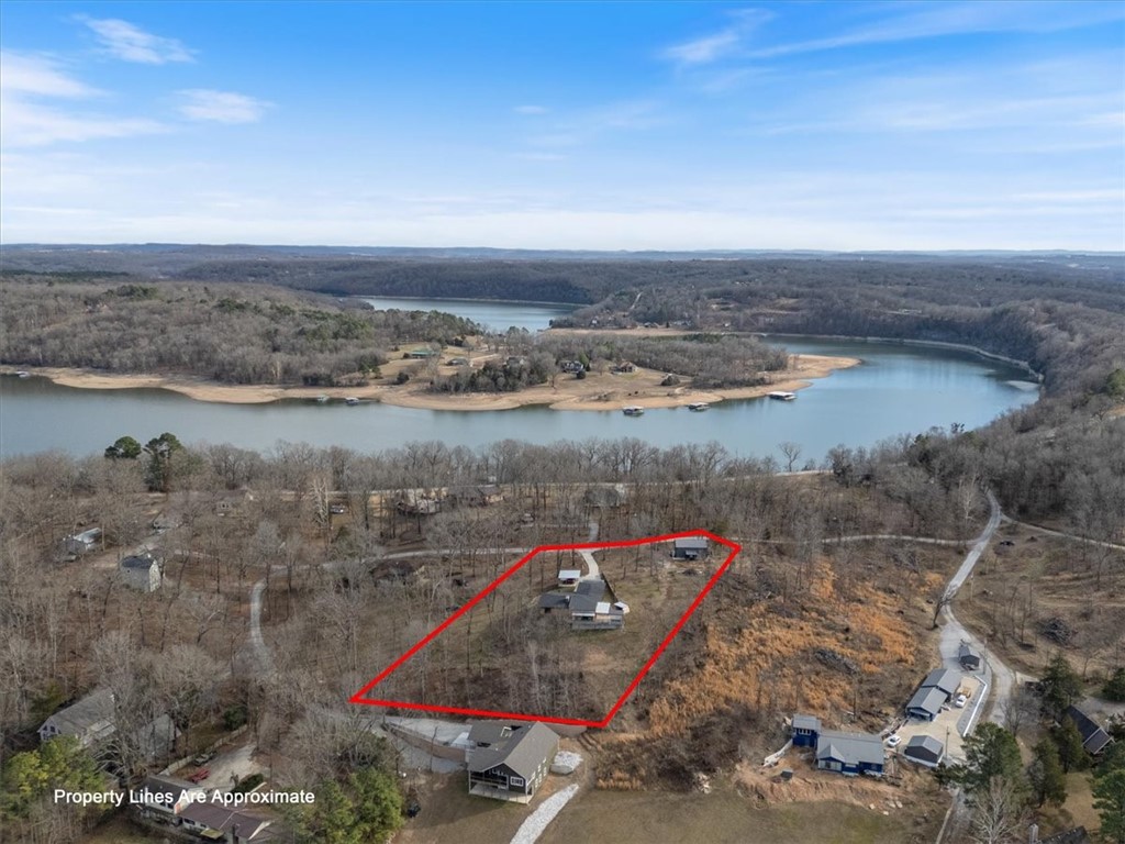 23513 Lakeview Terrace