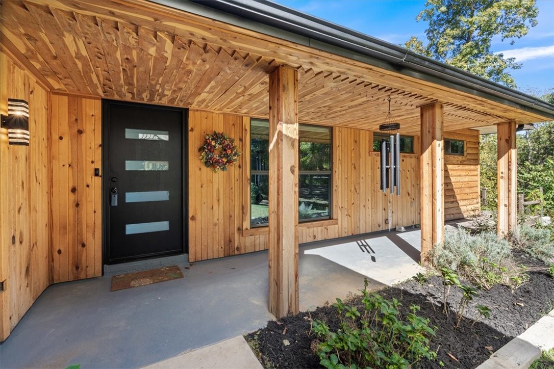 23513 Lakeview Terrace