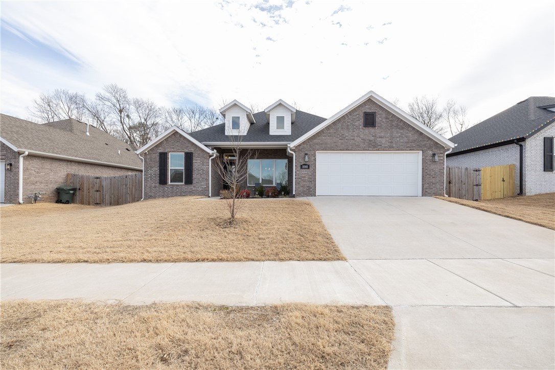 1048 S Xavier Bend