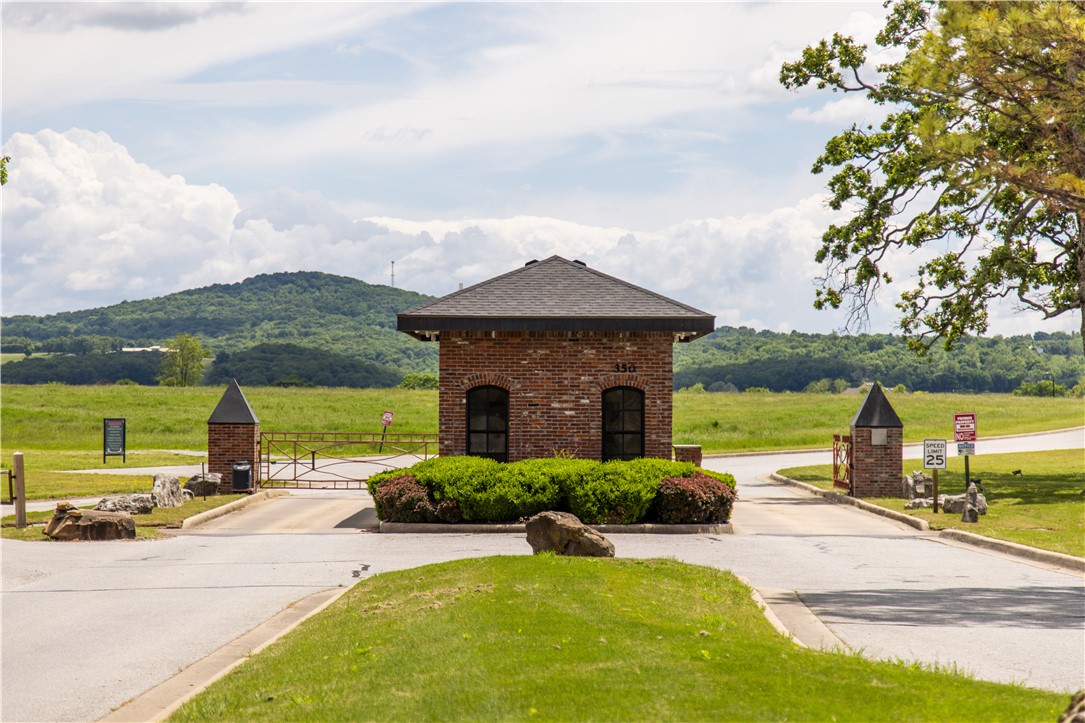 2207 Riverfront Lane