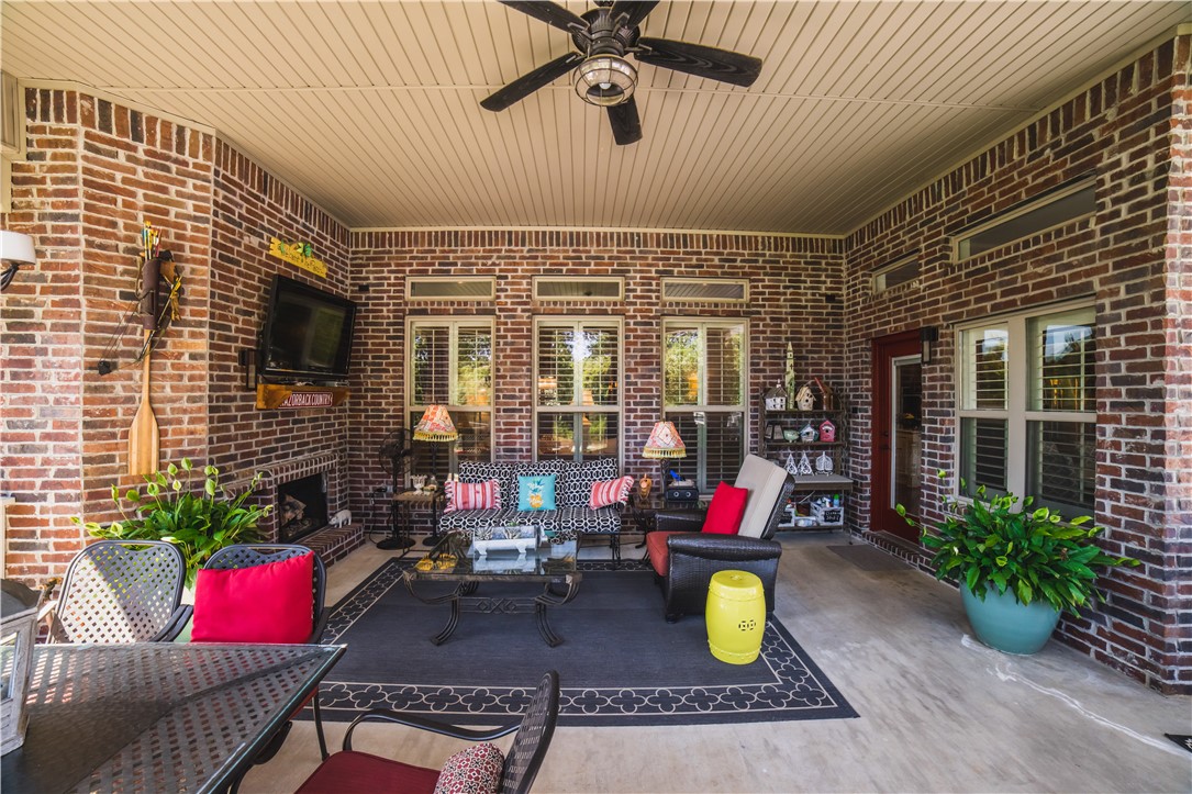 2207 Riverfront Lane