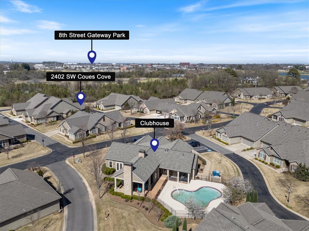 2402 SW Coues Cove