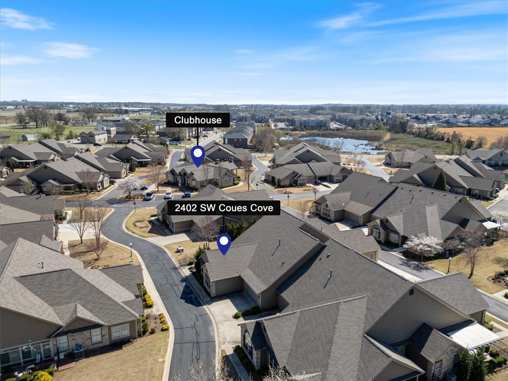 2402 SW Coues Cove