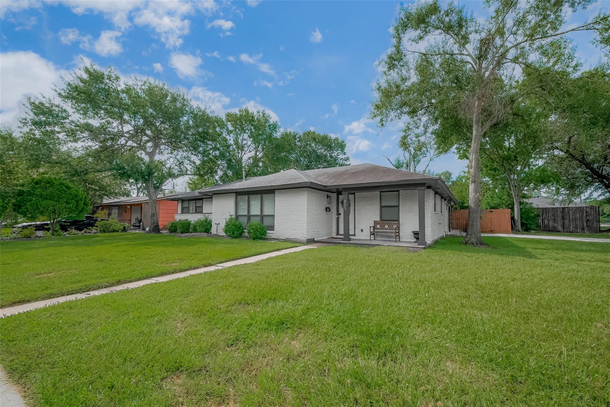 8057 Ridgeview Drive