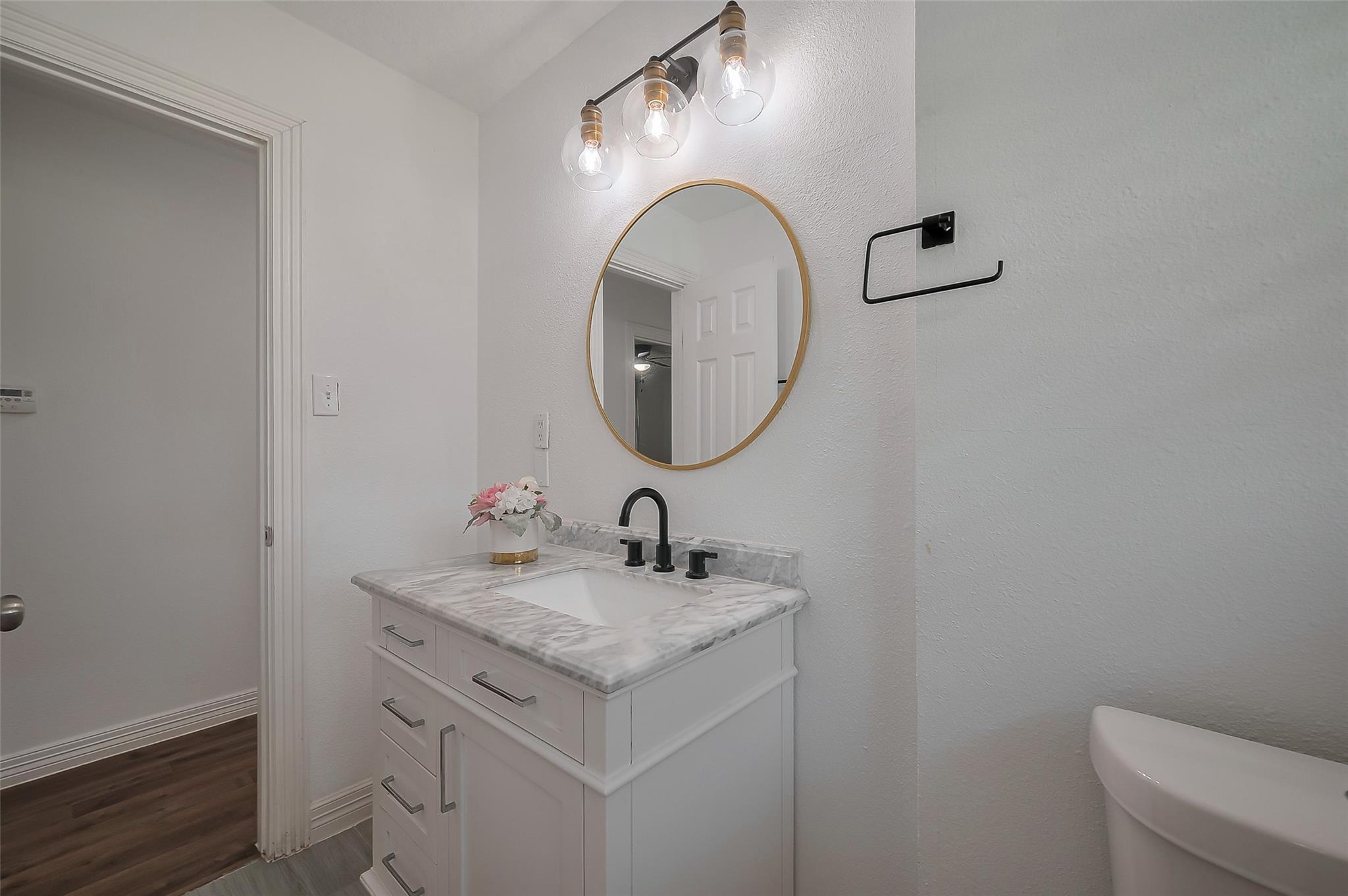 8057 Ridgeview Drive