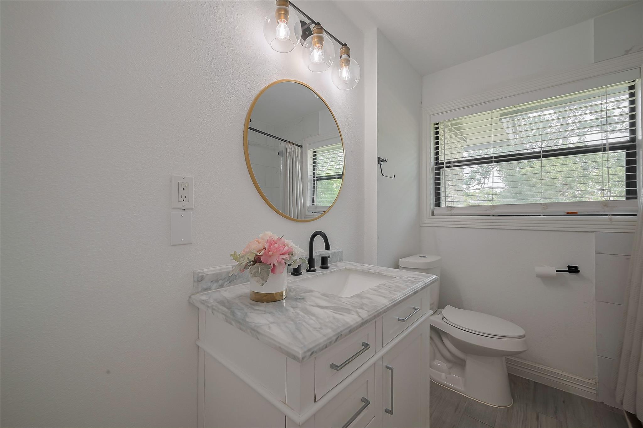 8057 Ridgeview Drive