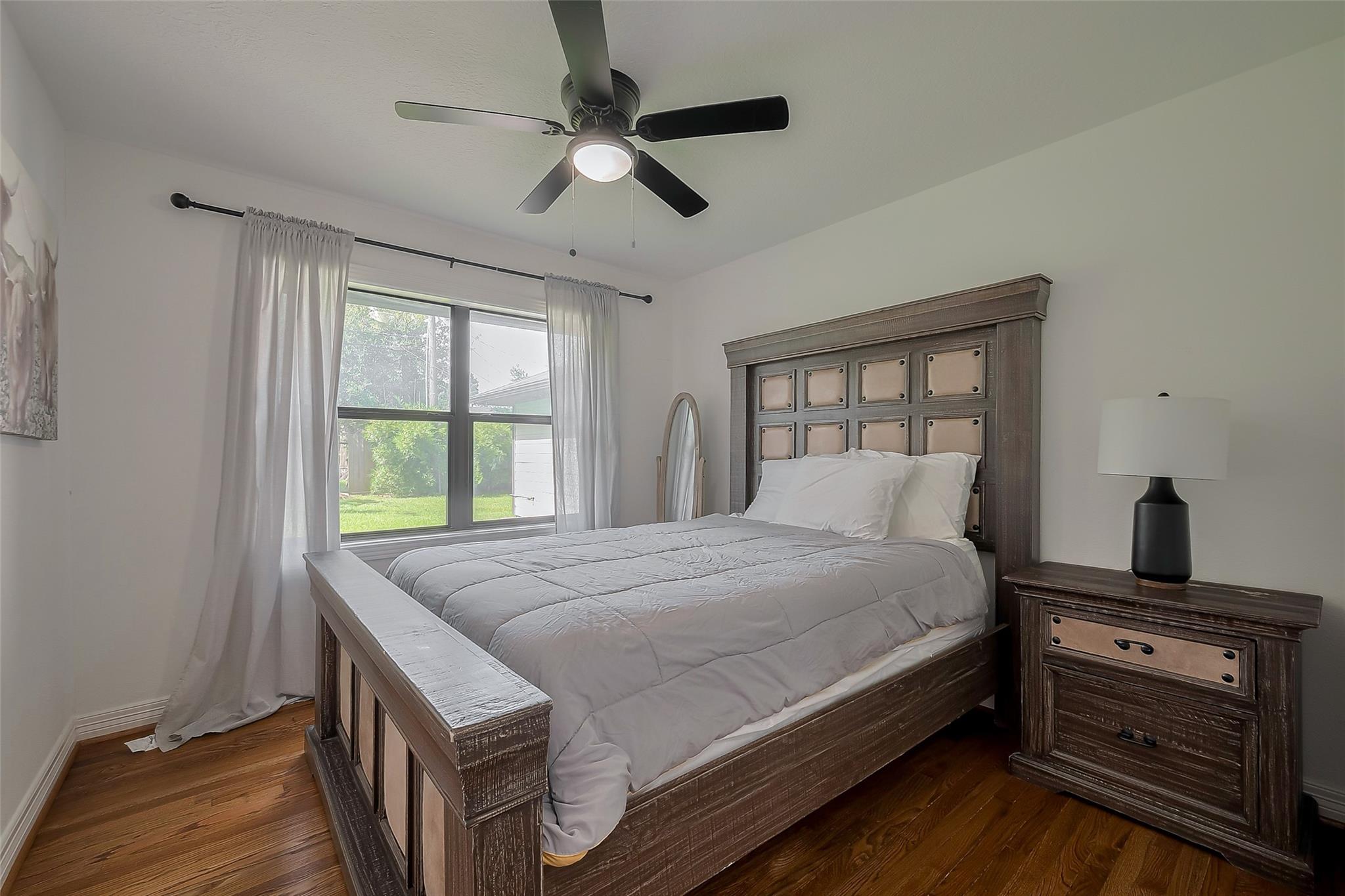 8057 Ridgeview Drive